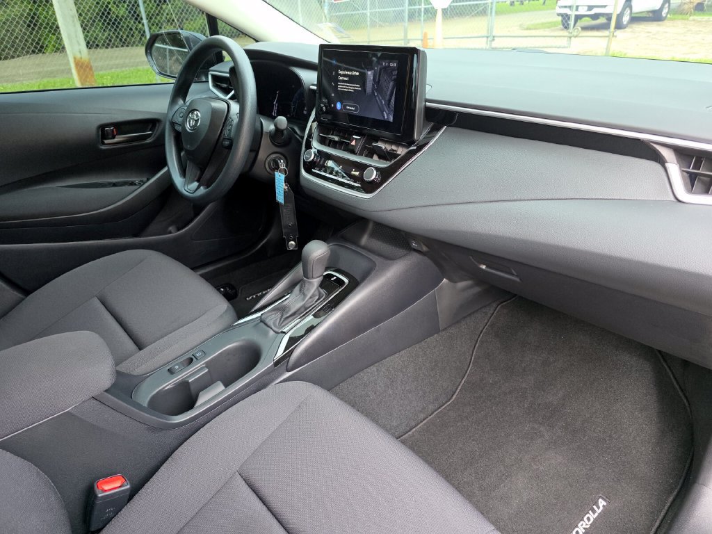 Used 2026 Toyota Corolla LE FWD image 13