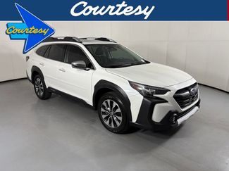 Used 2023 Subaru Outback Touring AWD/4WD video 1