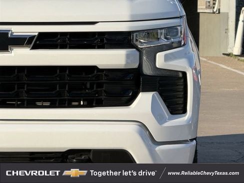 Used 2025 Chevrolet Silverado 1500 RST w/ Convenience Package II AWD/4WD image 4