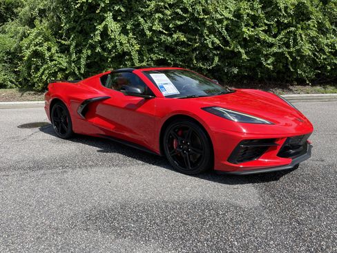 Used 2020 Chevrolet Corvette Stingray Preferred Cpe w/ 2LT Preferred Equipment Group RWD image 2