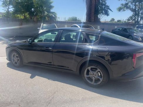 Used 2025 Kia K4 FWD image 10