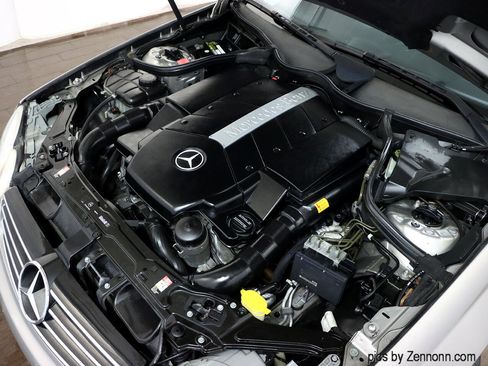 Used 2004 Mercedes-Benz CLK 500 2dr Cabriolet 5.0L image 35