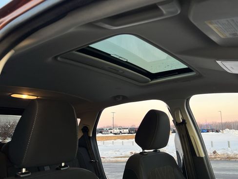 Used 2020 Ford EcoSport SE w/ SE Convenience Package image 30