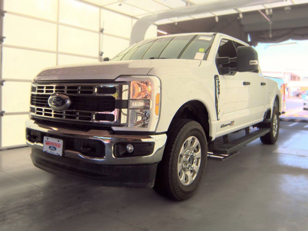 Used 2024 Ford F250 XLT w/ FX4 Off-Road Package AWD/4WD image 1