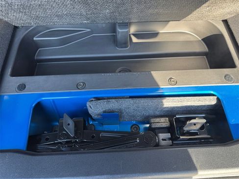 Used 2023 Ford Bronco Wildtrak image 17