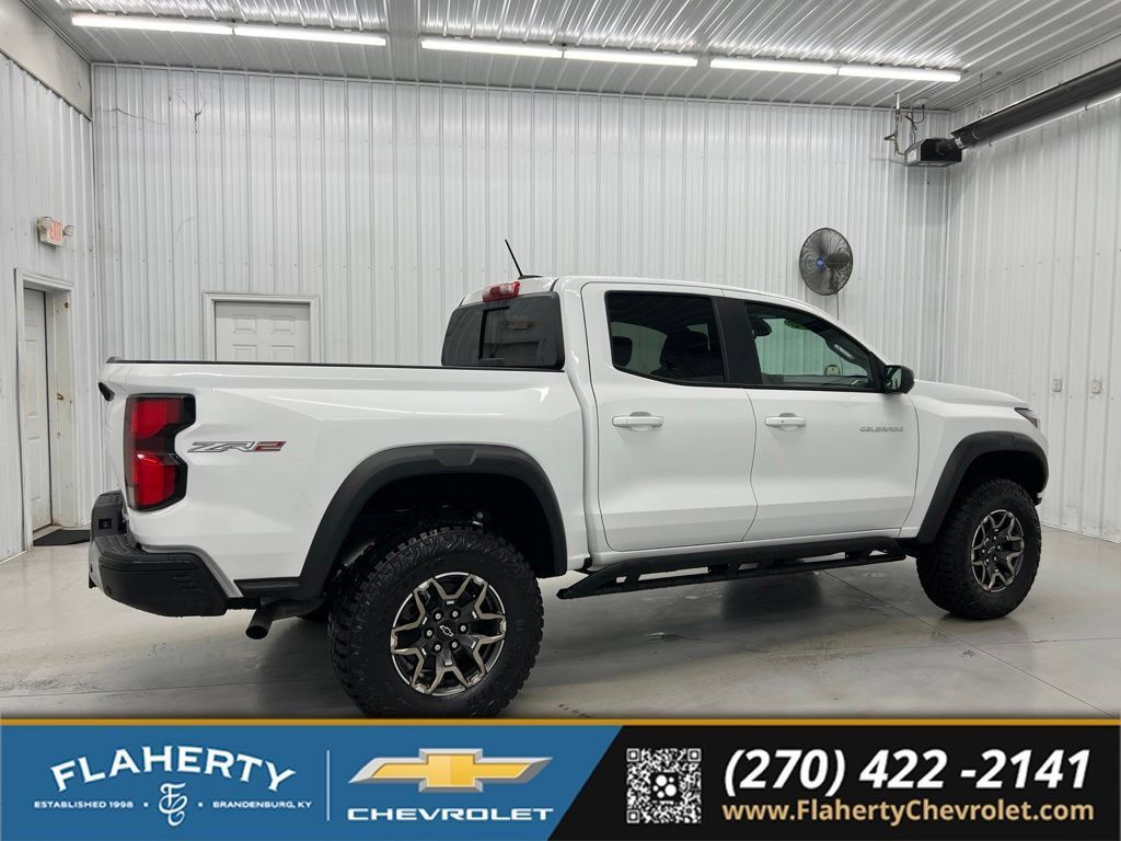 New 2026 Chevrolet Colorado ZR2 w/ Technology Package AWD/4WD image 2
