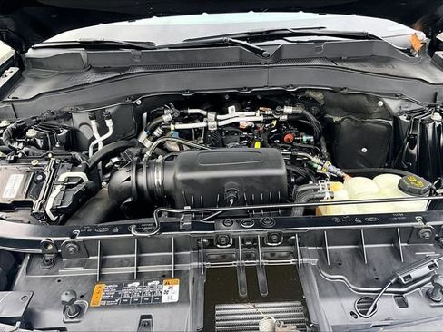 Used 2022 Ford Explorer XLT AWD/4WD image 10