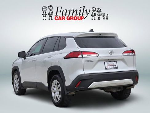 Used 2025 Toyota Corolla Cross L image 3