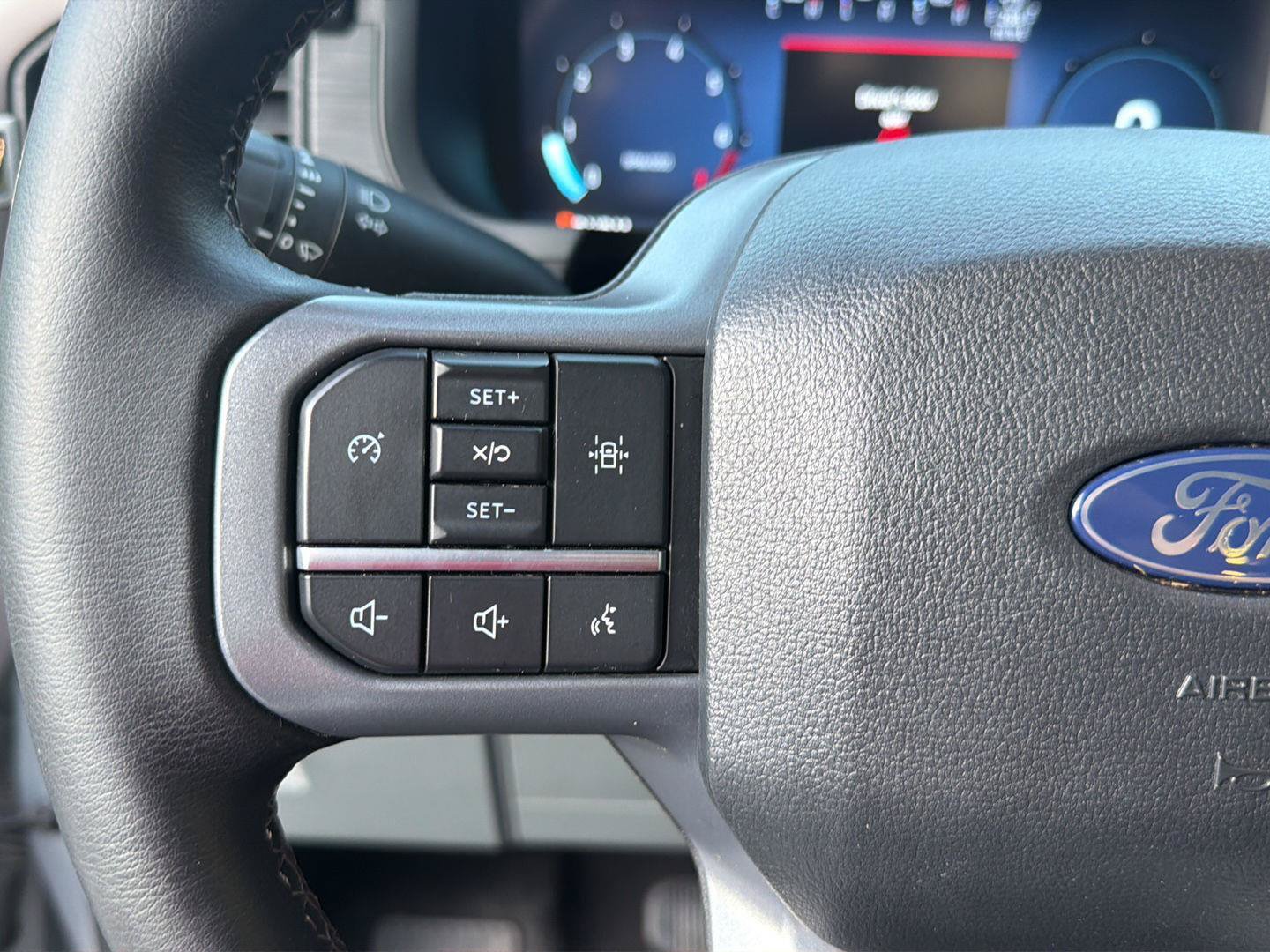 Used 2025 Ford F150 XLT w/ Equipment Group 301A Standard AWD/4WD image 21