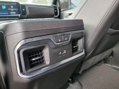 Used 2024 Chevrolet Silverado 2500 High Country image 25