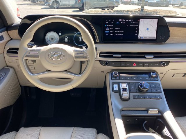 Used 2024 Hyundai Palisade Limited AWD/4WD image 5