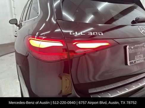 Certified 2025 Mercedes-Benz GLC 300 image 27