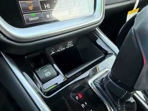 Certified 2025 Subaru Outback Premium w/ Popular Package #1A image 25