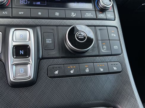 Used 2024 Hyundai Palisade Limited image 15