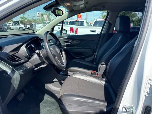 Used 2018 Buick Encore Preferred FWD image 9