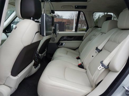 Used 2018 Land Rover Range Rover Autobiography image 13