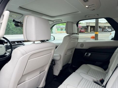 Used 2018 Land Rover Discovery HSE Luxury AWD/4WD image 14