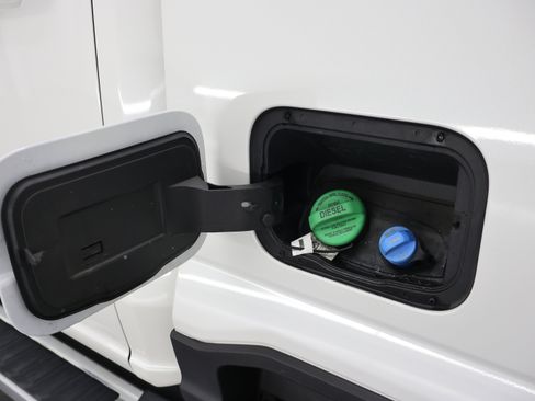 Used 2023 Ford F350 Lariat w/ FX4 Off-Road Package image 35