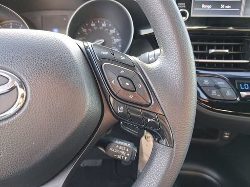 Used 2019 Toyota C-HR LE FWD image 18