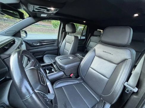 Used 2021 GMC Yukon Denali image 11
