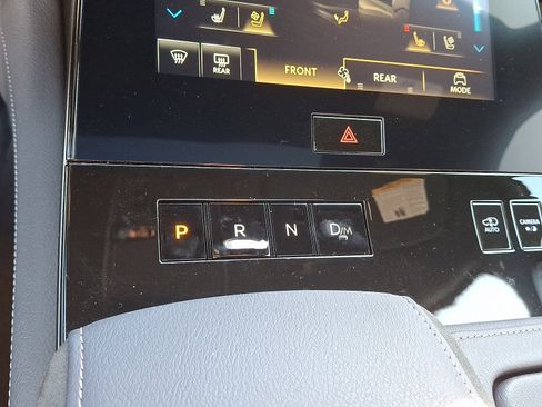 New 2026 INFINITI QX80 4WD image 12