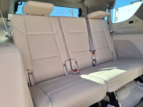 Certified 2024 Cadillac Escalade Sport Platinum image 38