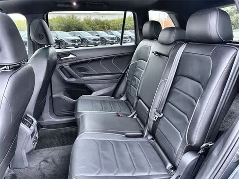 Used 2024 Volkswagen Tiguan SEL R-Line image 21