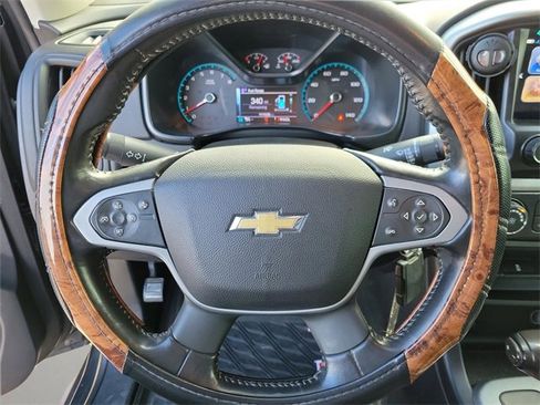 Used 2017 Chevrolet Colorado LT w/ Safety Package image 21