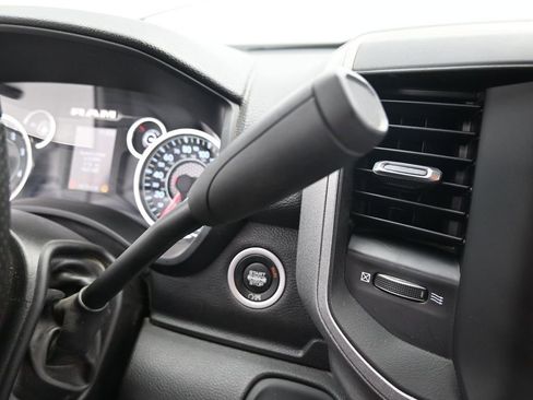 Used 2024 RAM 3500 Tradesman w/ Chrome Appearance Group image 32