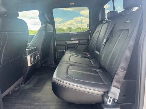 Used 2016 Ford F150 Platinum w/ Equipment Group 701A Luxury AWD/4WD image 18