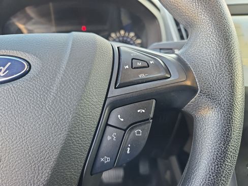Used 2020 Ford Edge SE FWD image 21