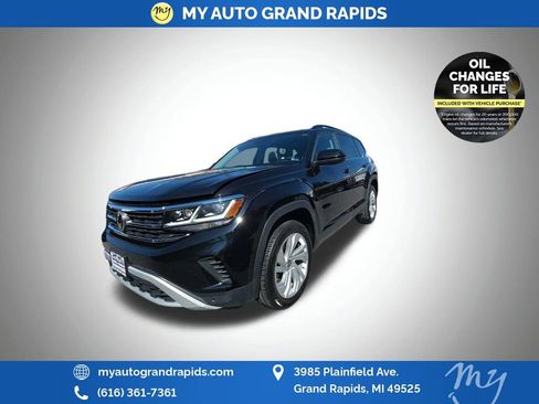 Used 2021 Volkswagen Atlas SE w/ Panoramic Sunroof Package AWD/4WD image 4