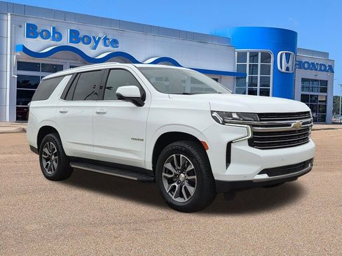 Used 2022 Chevrolet Tahoe LT w/ LT Signature Plus Package RWD image 3