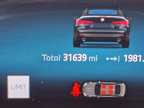 Used 2025 BMW 430i Convertible image 34