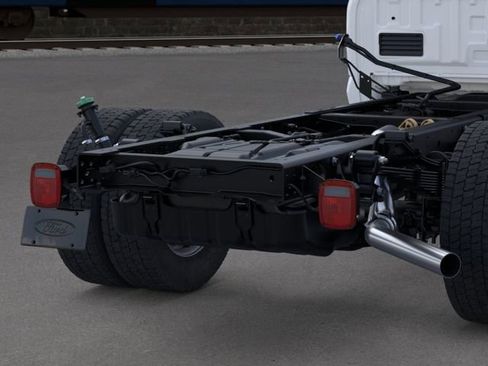 New 2026 Ford F550 4x4 Crew Cab image 21