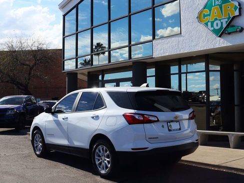 Used 2020 Chevrolet Equinox LS image 9