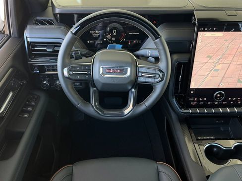 New 2026 GMC Yukon AT4 AWD/4WD image 13