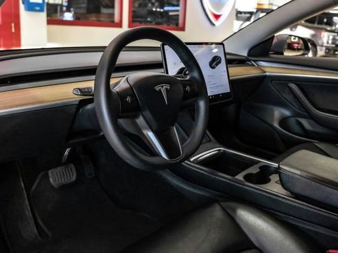 Used 2022 Tesla Model 3 Long Range image 5