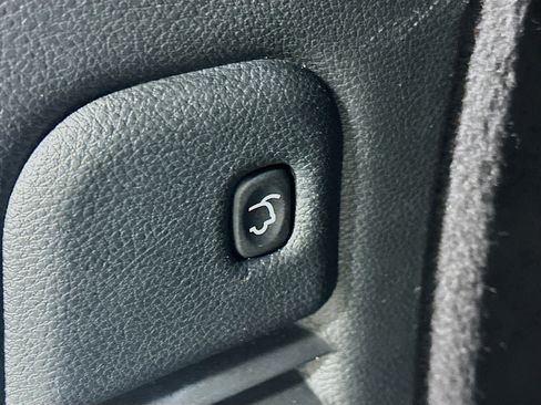 Used 2022 Dodge Durango GT image 29