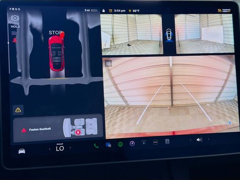 Used 2024 Tesla Model Y Long Range AWD/4WD image 16