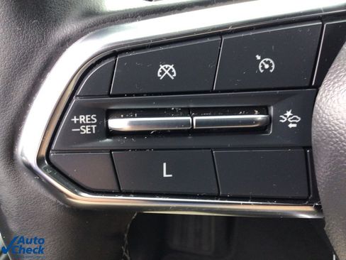 Used 2024 Chevrolet Traverse LS image 23