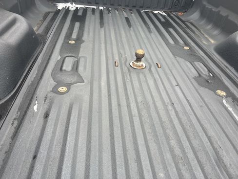 Used 2016 Ford F350 Lariat w/ Chrome Package image 11