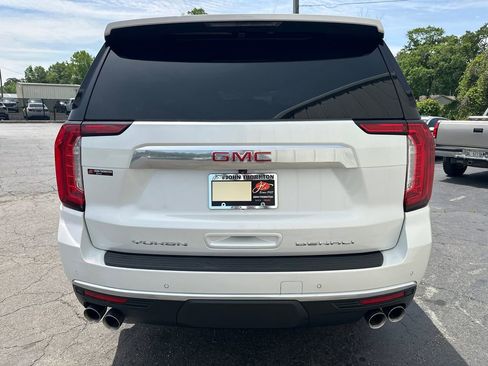 Used 2023 GMC Yukon XL Denali RWD image 7