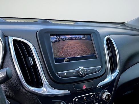 Certified 2020 Chevrolet Equinox LT FWD image 20