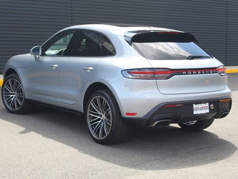 New 2026 Porsche Macan image 3