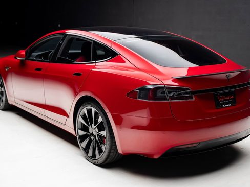 Used 2021 Tesla Model S Performance image 23