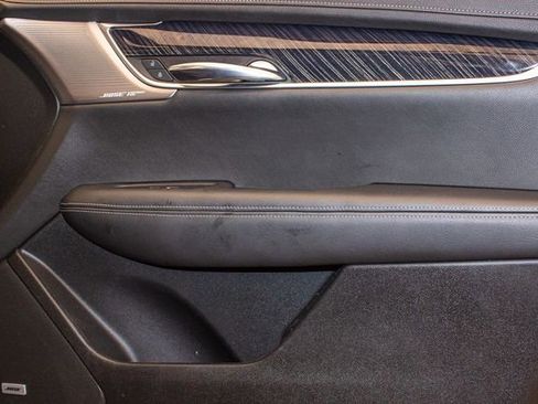 Used 2020 Cadillac XT6 Premium Luxury image 11