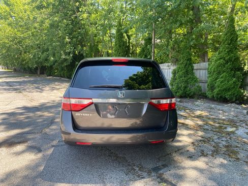 Used 2013 Honda Odyssey EX image 4