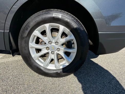 Used 2019 Chevrolet Equinox LS image 12
