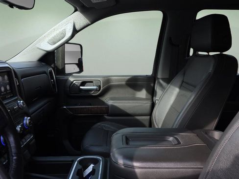 Used 2020 GMC Sierra 2500 Denali w/ Denali Ultimate Package image 12